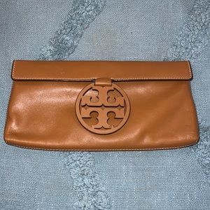 GUC Tory Burch Leather Clutch